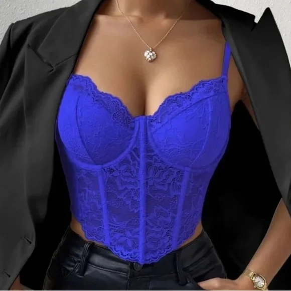 Luxe red corset crop top bralette - Picture 3 of 16